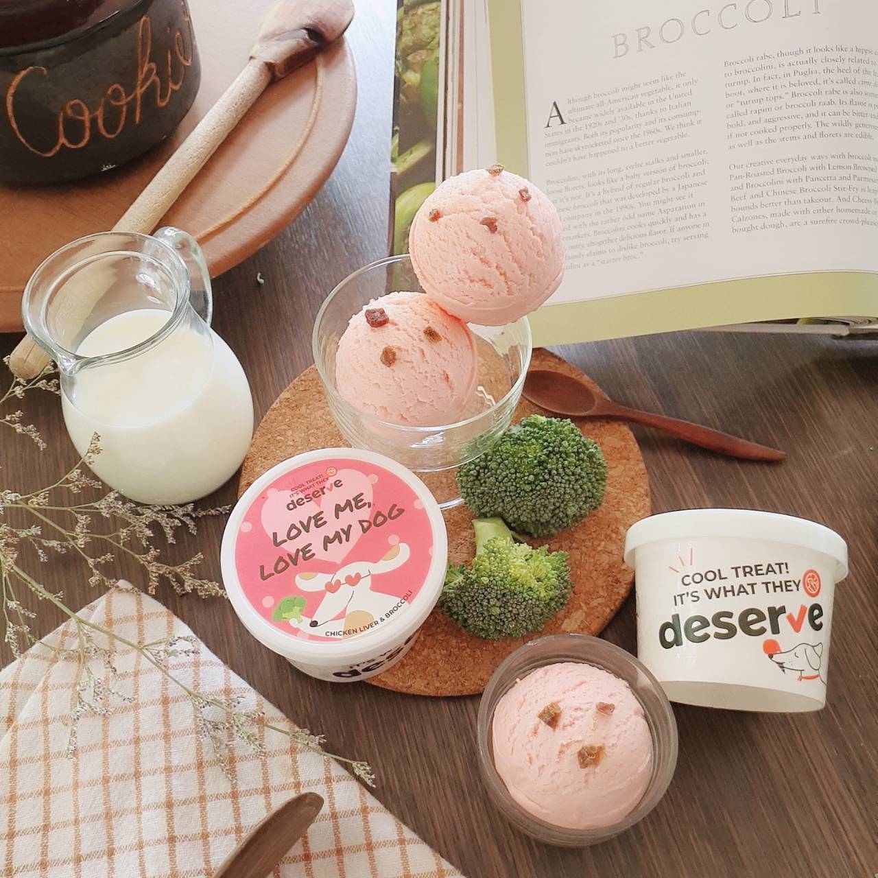 Deserve Gourmet Ice Cream Love Me, Love My Dog – ไอศกรีมสุนัขและแมว รสตับไก่และบรอกโคลี - Image 2